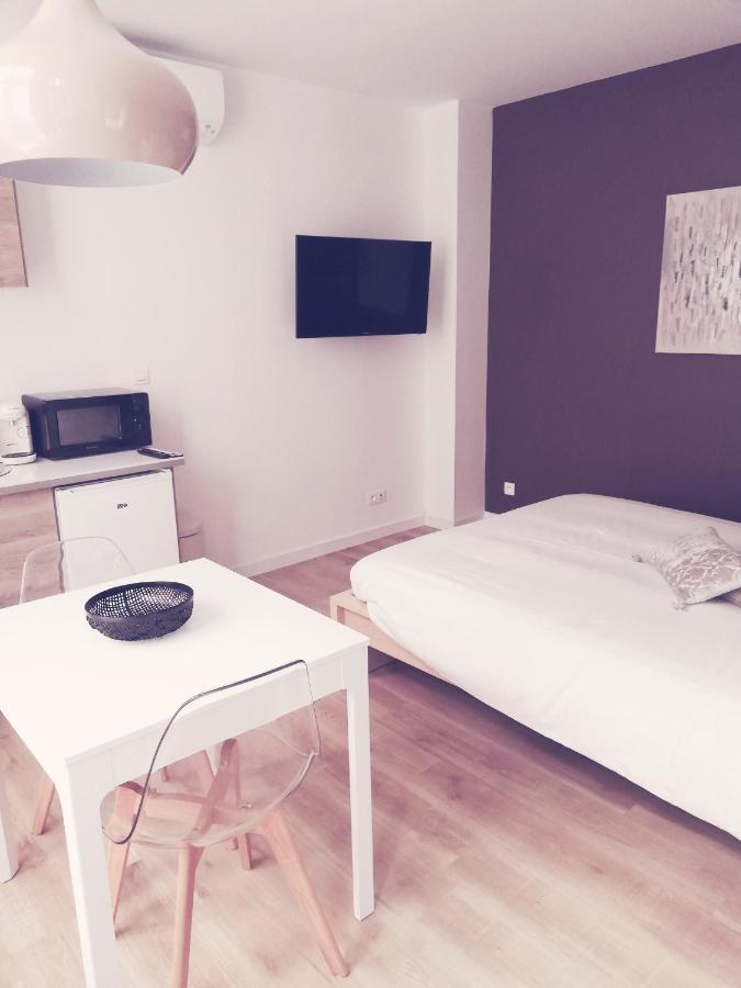 Suite 24 Appart'Hotel-3 Etoiles Le Creusot Eksteriør billede